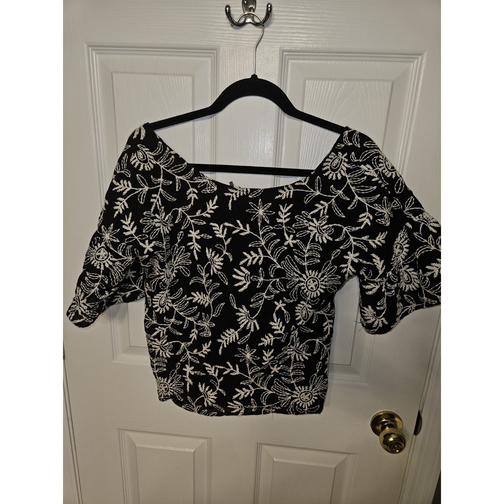 Anthropologie Rory Black & White Floral Embroidered Boho Crop Blouse Top Small
